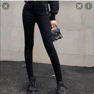 Skinny black jeans